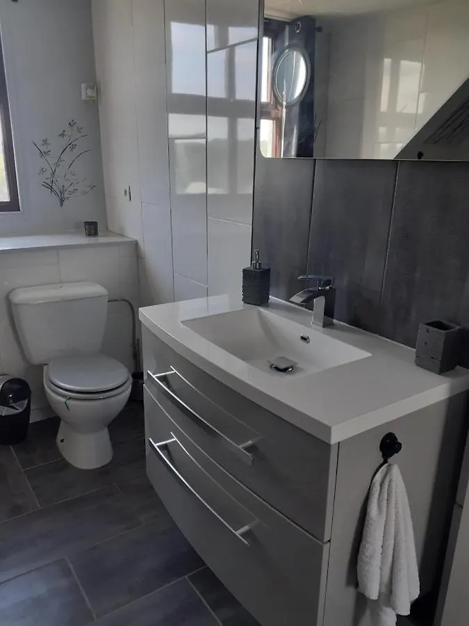 Bed & Breakfast Locarn Lodge, Goas Rep